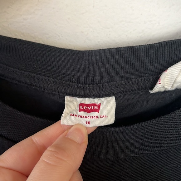 Levi's Cropped T-Shirt 1X - Picture 4 of 10